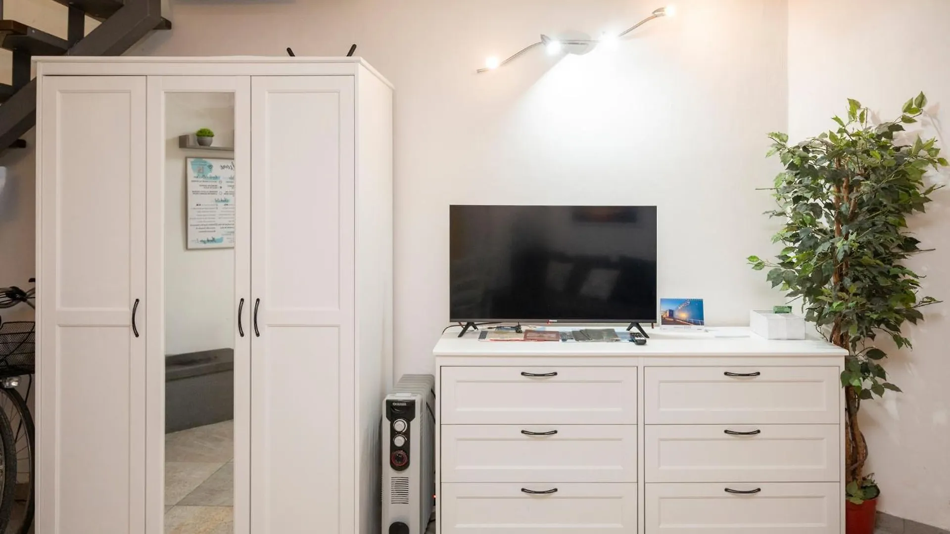 Le Mura Station Modern House - Parcheggio & Wi-Fi Gratis Ferrara Italia